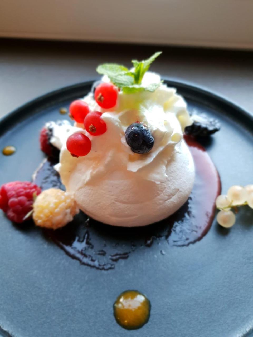 Hotel De La Gare - Restaurant Bistro Quai 라로츠수르욘 외부 사진